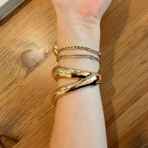 Zara Gold Sculptural Bracelet - Picture 2 of 6